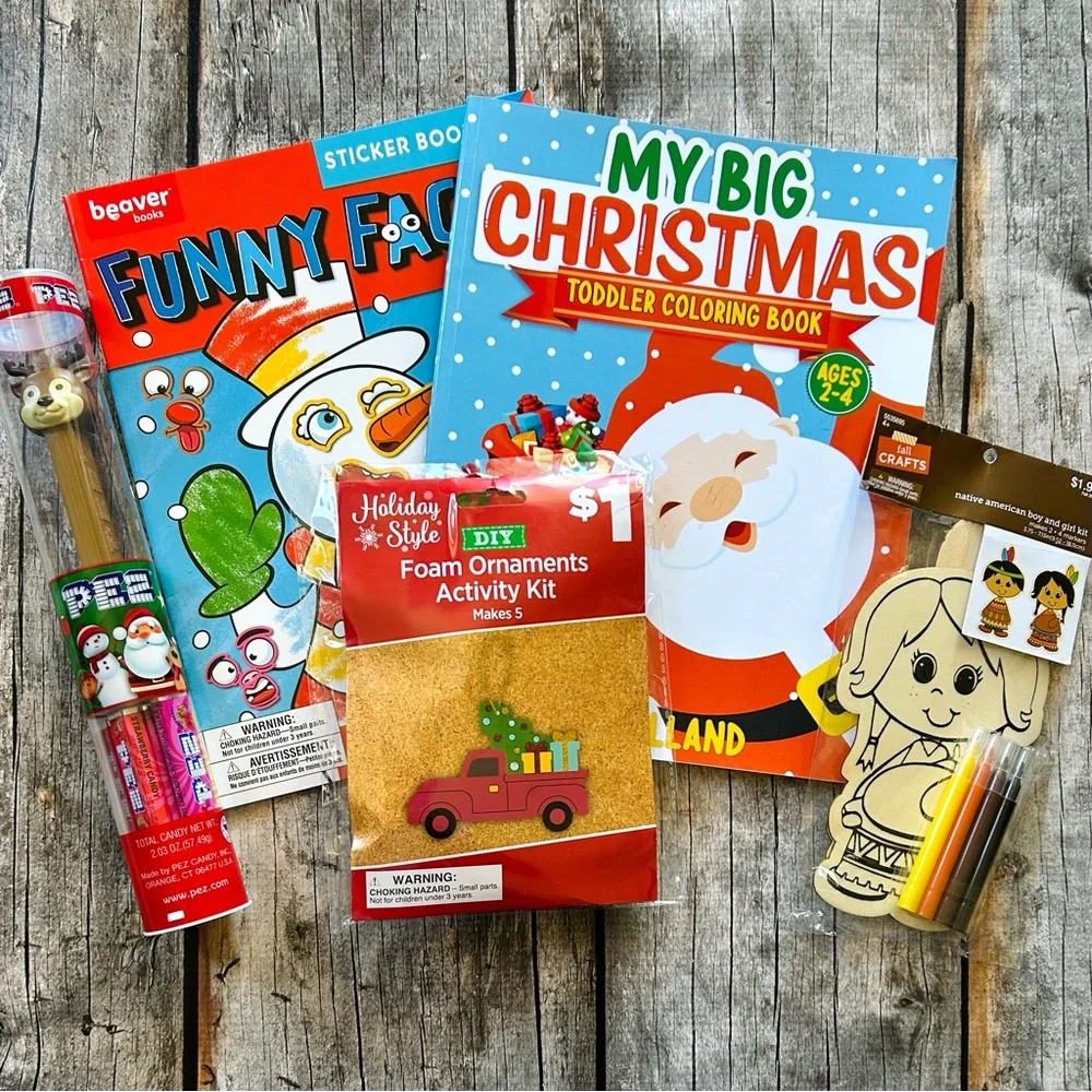 ✅ 5 for $25 - 5-Piece Kids Holiday Lot: Crafts, Stickers, Coloring, PEZ - Picture 5 of 6